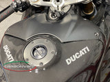 CARBONVANI Ducati Panigale V4 / V4S (2022+) Carbon Tank Battery Cover – Accessories in the 2WheelsHero Motorcycle Aftermarket Accessories and Parts Online Shop