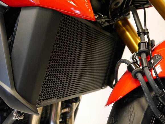 EVOTECH Suzuki GSR750 / GSX-S750 Radiator Guard – Accessories in the 2WheelsHero Motorcycle Aftermarket Accessories and Parts Online Shop