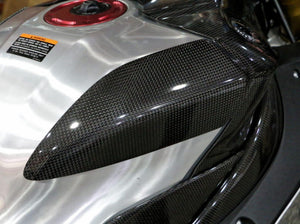 CARBON2RACE Yamaha YZF-R1 (15/...) Carbon Tank Sliders (large version) – Accessories in the 2WheelsHero Motorcycle Aftermarket Accessories and Parts Online Shop