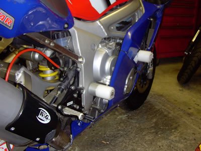 CP0048 - R&G RACING Yamaha YZF-R6 (99/02) Frame Crash Protection Sliders 